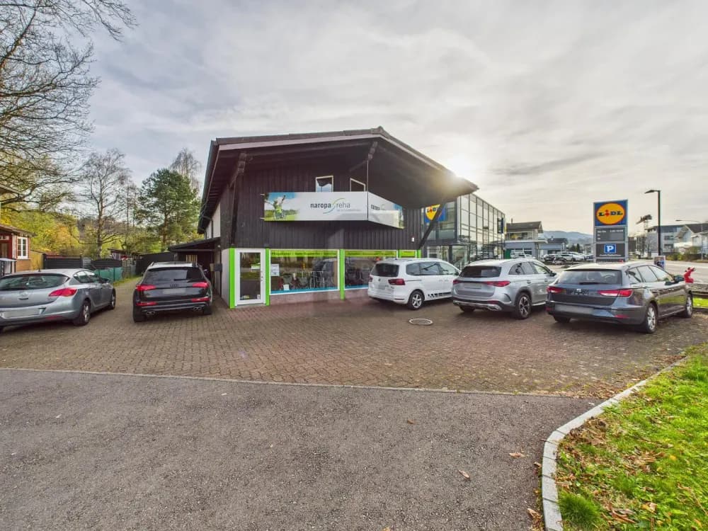 Office Auf Anfrage