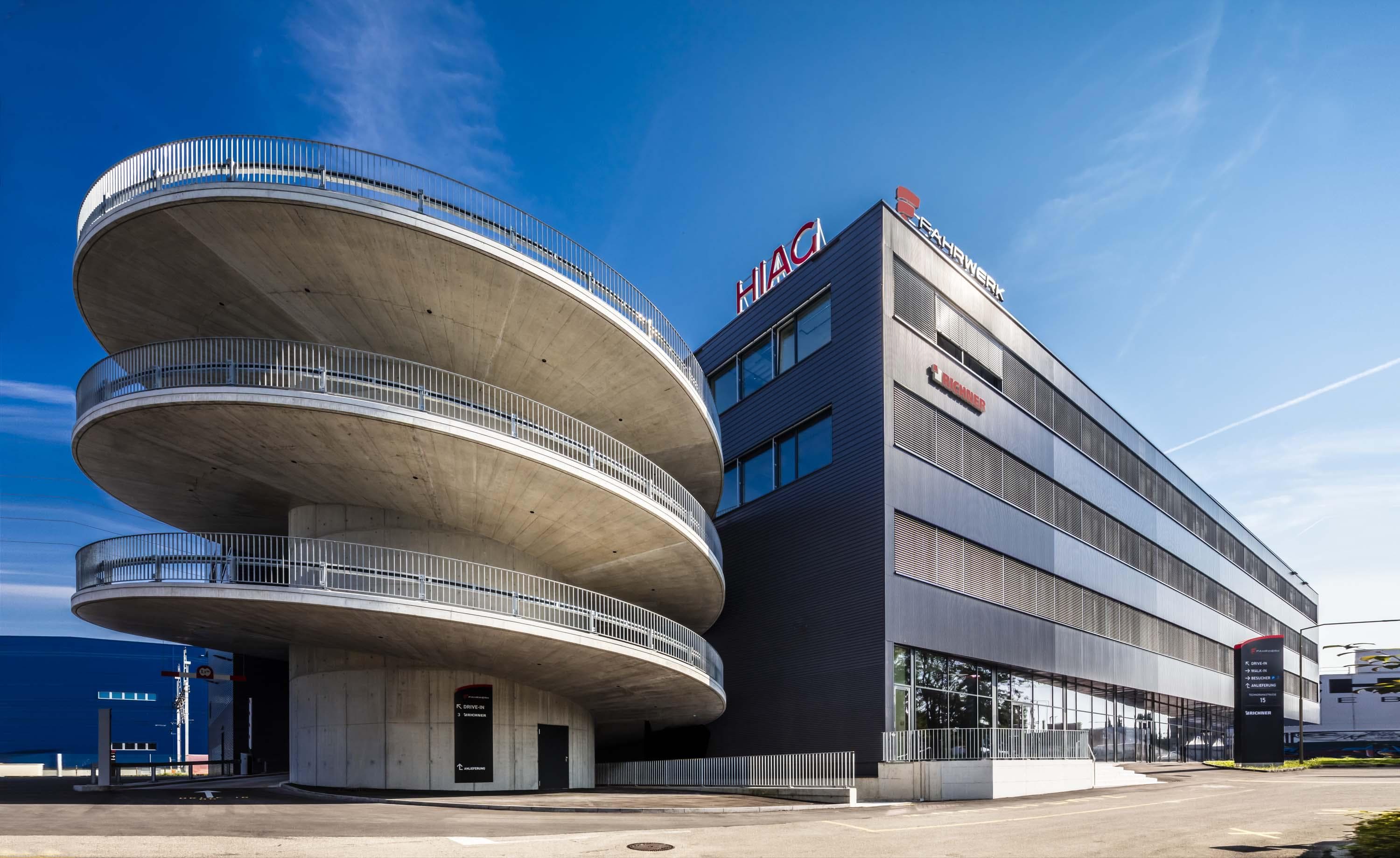 Technoramastrasse 15