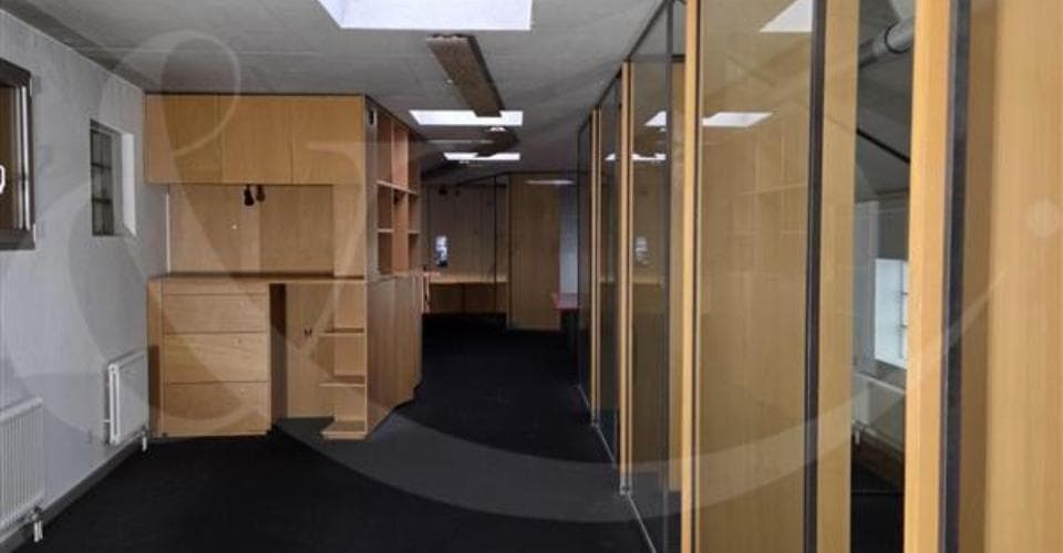 Office Rue Jean-Jaquet 8