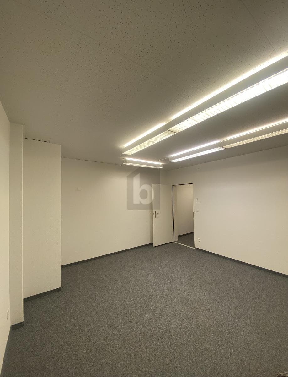 Office Auf Anfrage