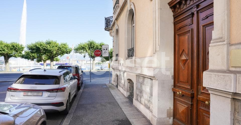 Office at Rue des Vollandes 1, 1207 Geneva