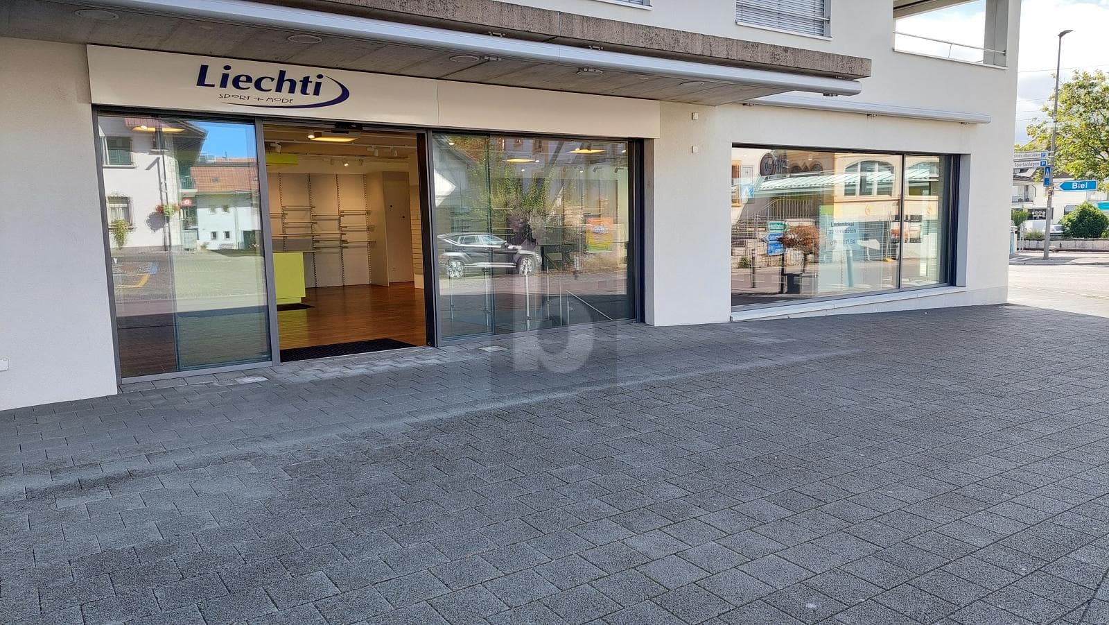 Ladenfläche in 3232 Ins, 385m²
