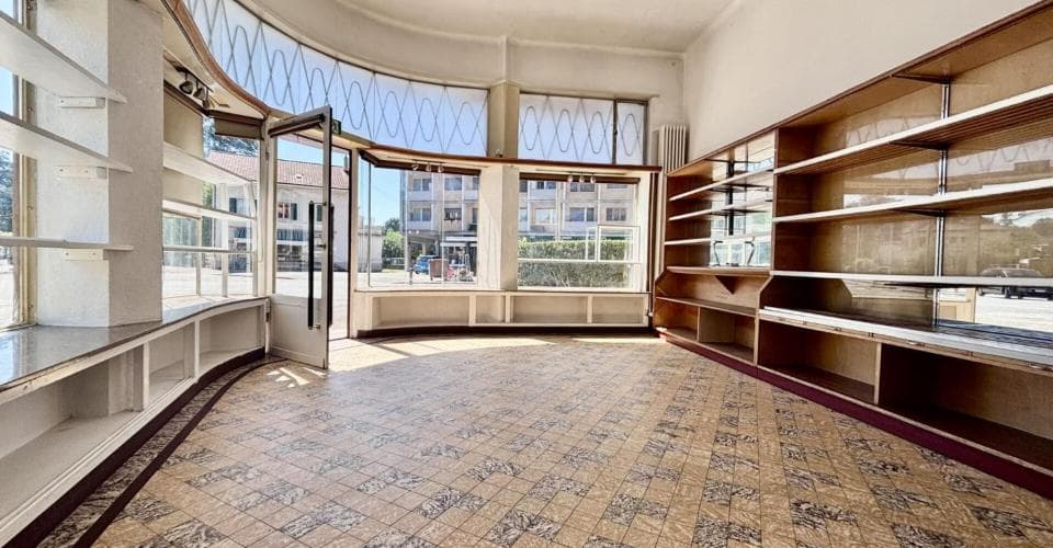 Espace commercial au Rue Saint-Georges 2, 1400 Yverdon-les-Bains