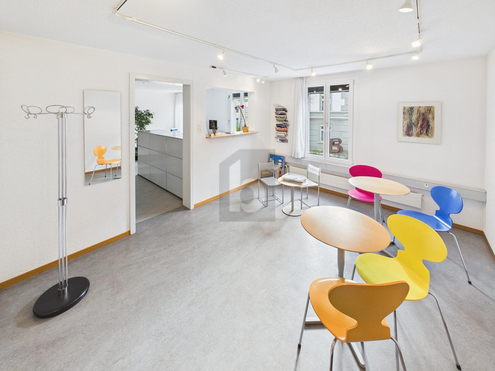 Bureau à 3400 Berthoud, 140m²