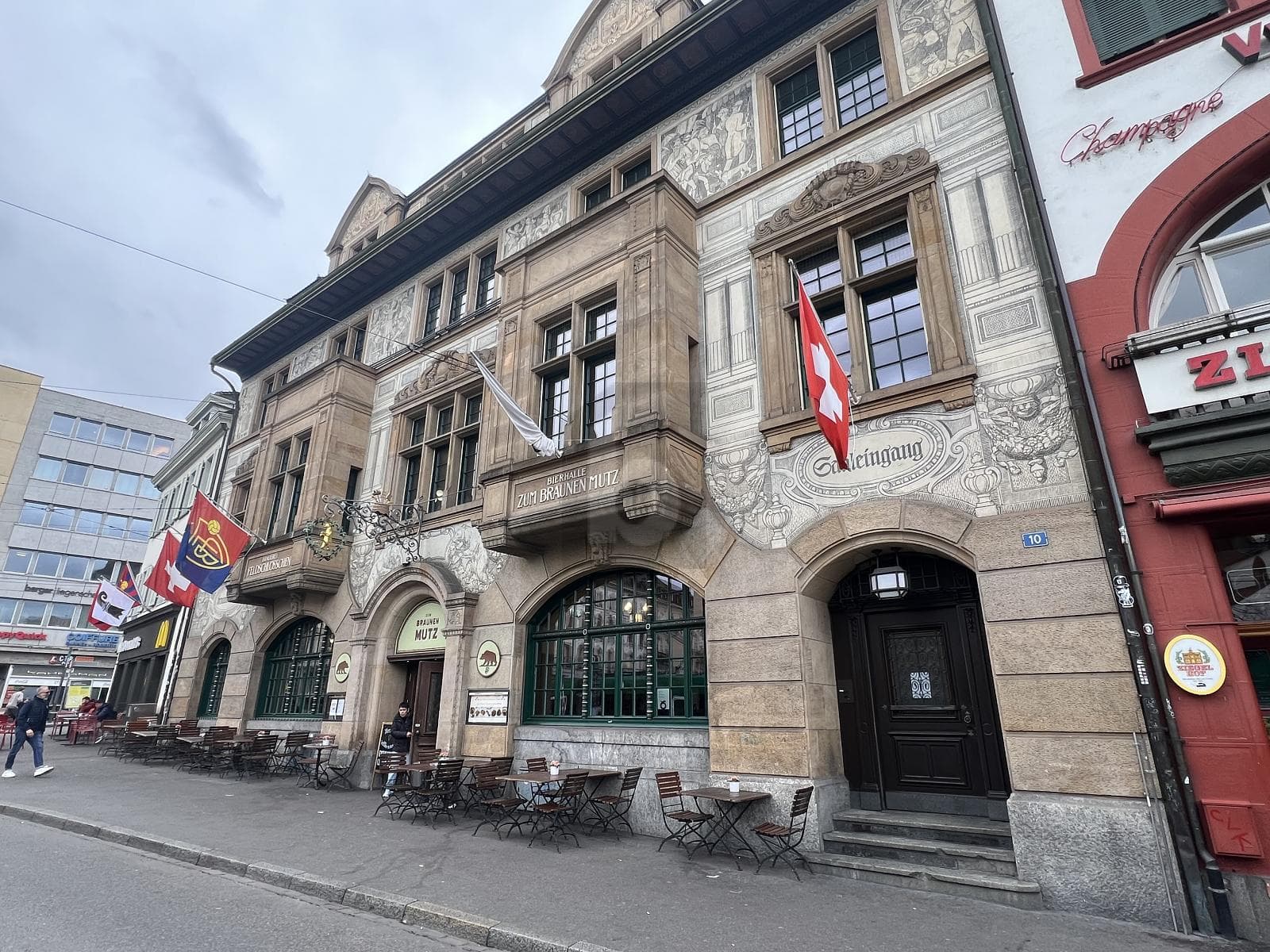 Office in 4051 Basel, 188m²