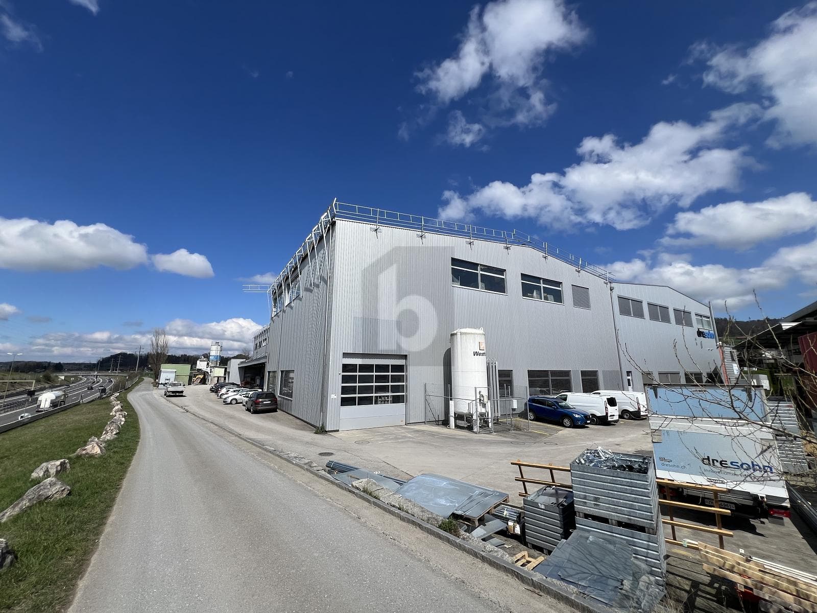 Storage room in 8932 Mettmenstetten, 2000m²