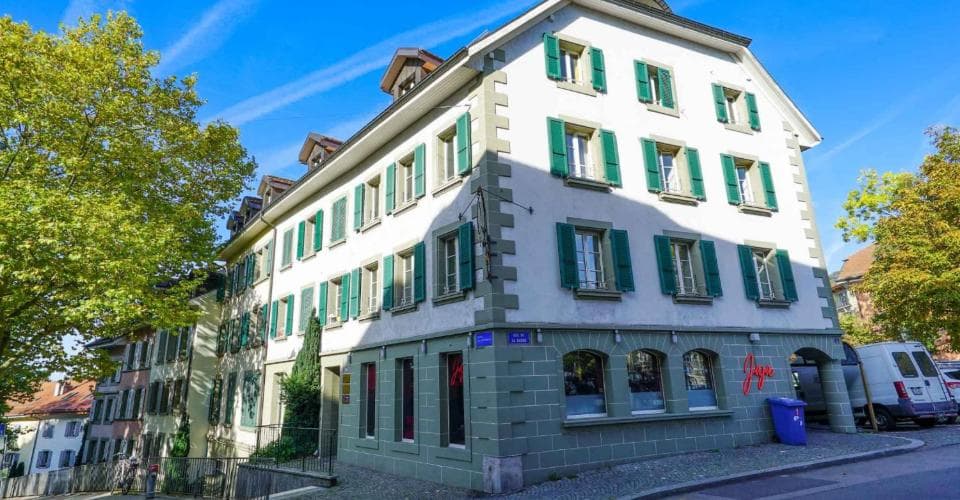 Büro an 24, avenue de l' Université, 1005 Lausanne