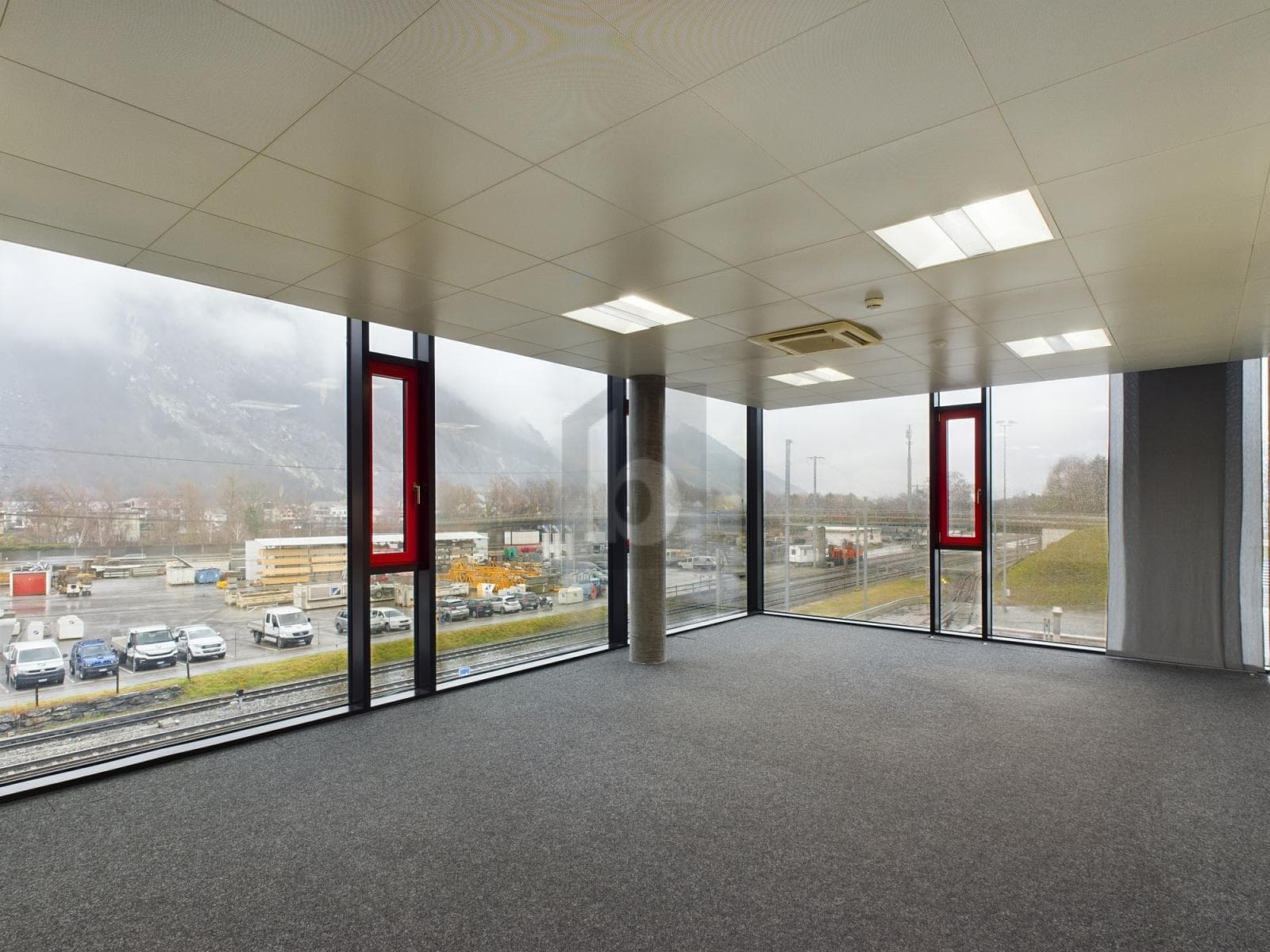 Office in 7013 Domat/Ems, 150m²