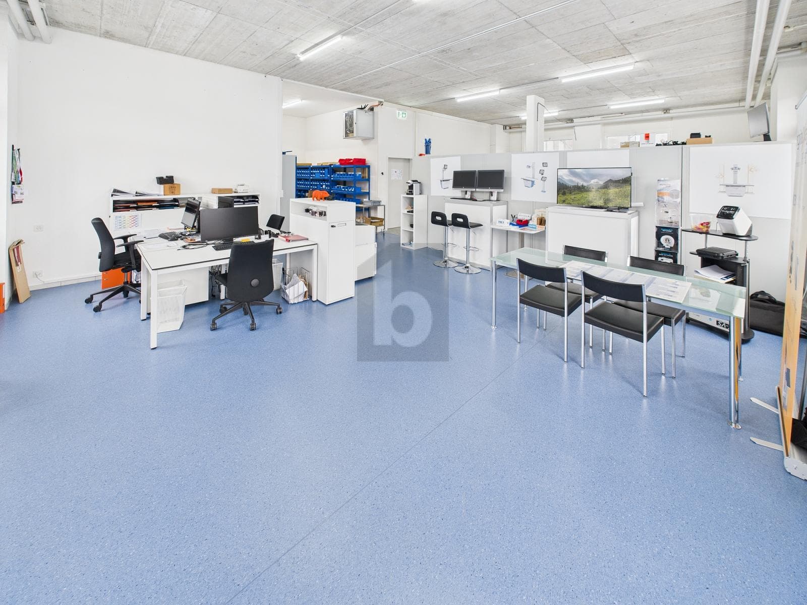 Industrie in 3145 Niederscherli, 161m²