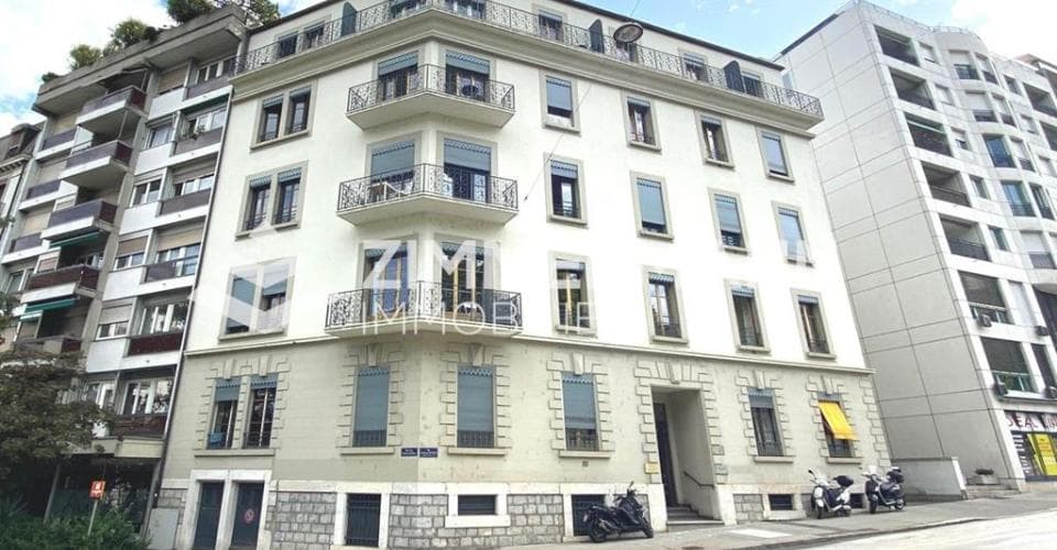 Lager an Rue Ferdinand-Hodler, 1207 Genf