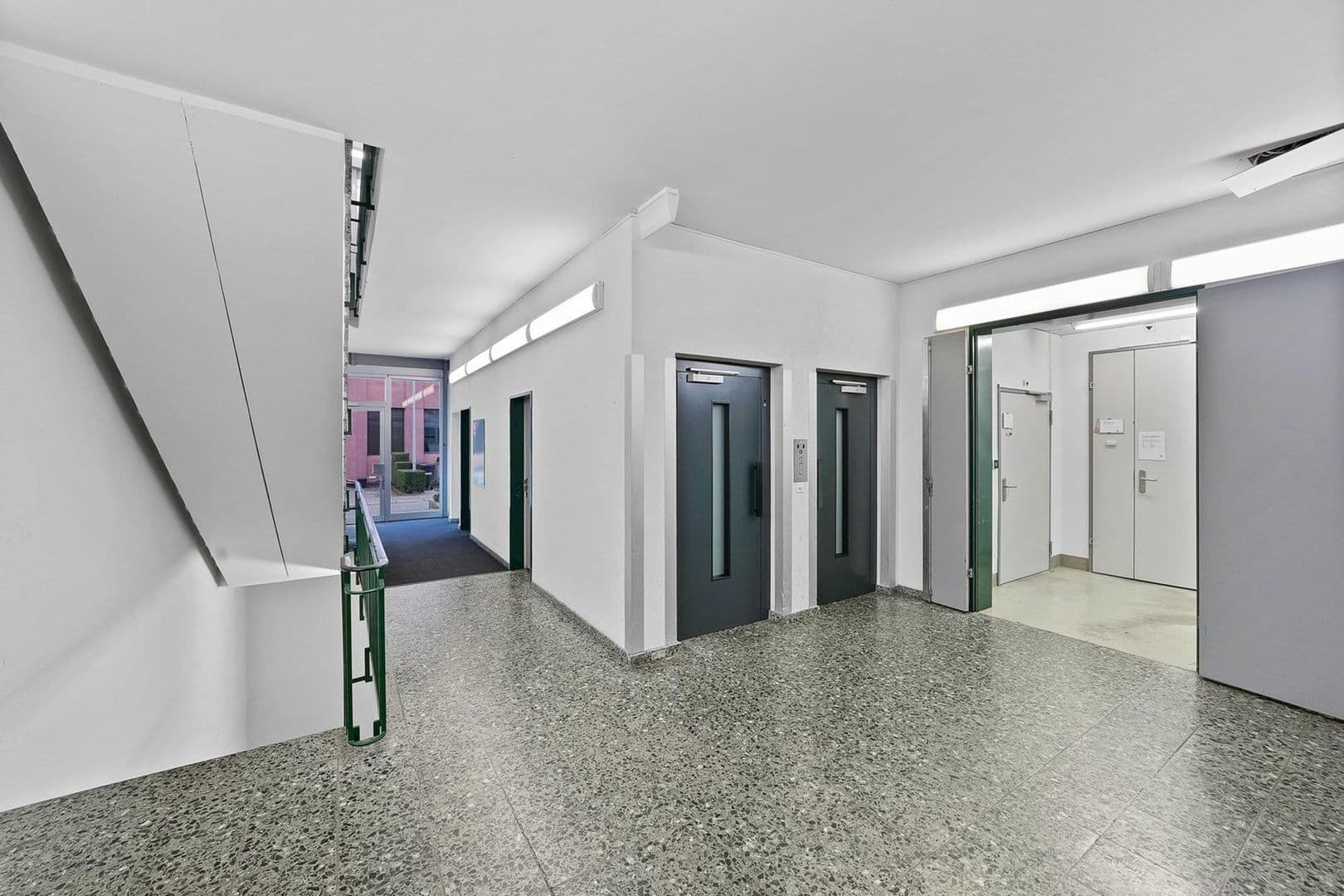 Europa-Strasse 23